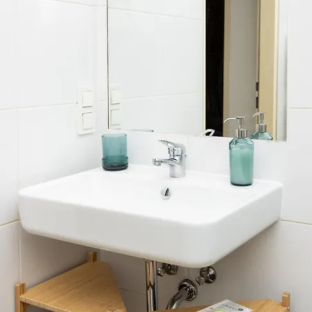 Ferienwohnung Charming Retreat Walking Distance From Town Centre Wien Exterior foto