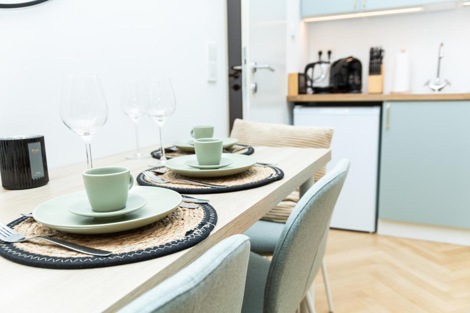 Apartment Charming Retreat Walking Distance From Town Centre Wien